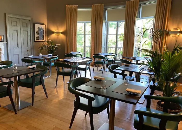 Grays Court Hotel