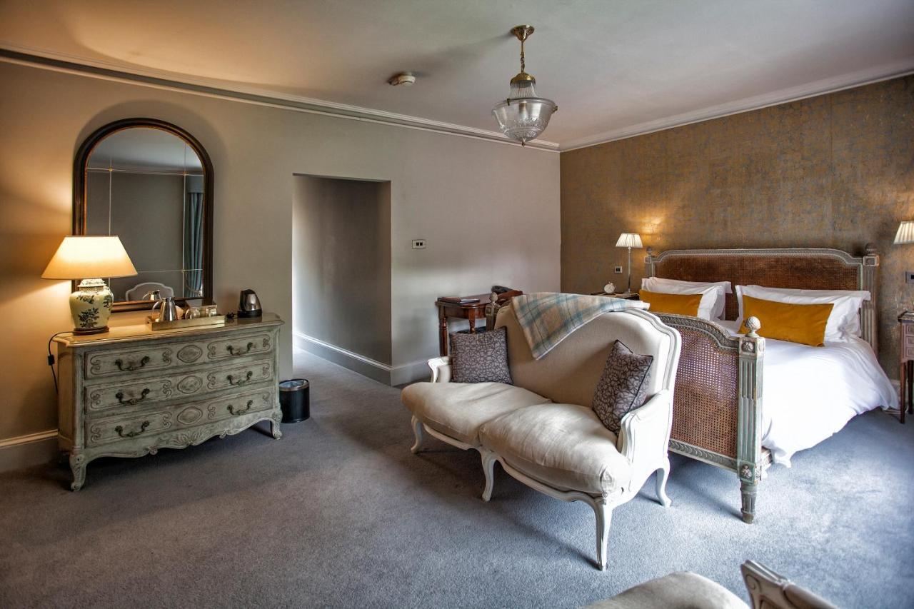 Grays Court 4*